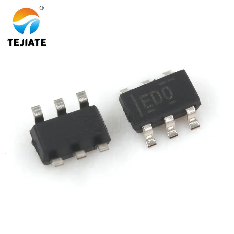 1pcs ADS1110A0IDBVR ADS1110  Printing ED0 16 bit a / D Converter SOT23-6